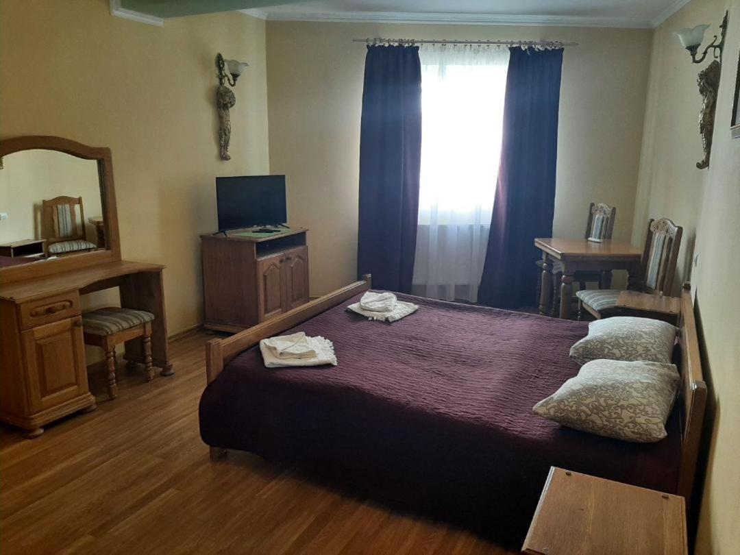 Hotel Nikolet Mukatjevo Eksteriør billede