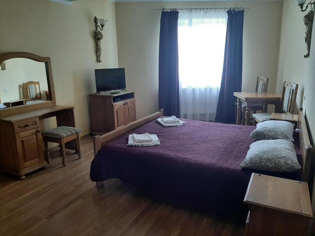 Hotel Nikolet Mukatjevo Eksteriør billede